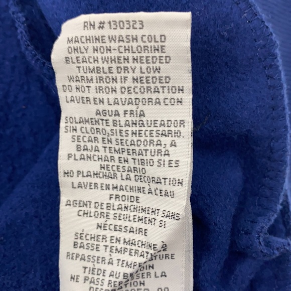 5/$20. CALVIN KLEIN JEANS Kids Zip Up Sweater Sz 4 - Picture 9 of 9